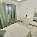 4 Island Village With Wi Fi And Pool
